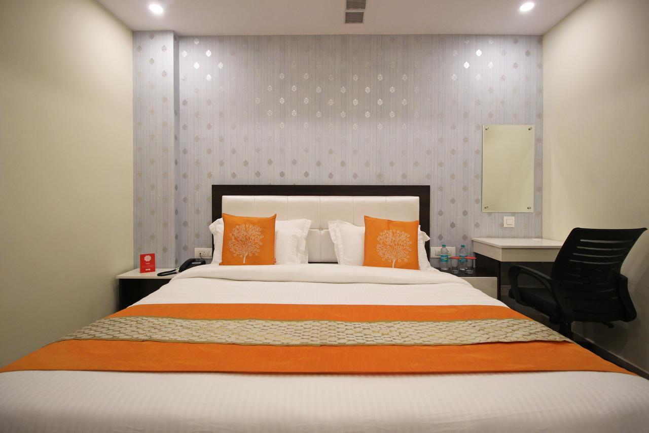 Oyo 8132 Hotel Kukreja Dehradún Kültér fotó