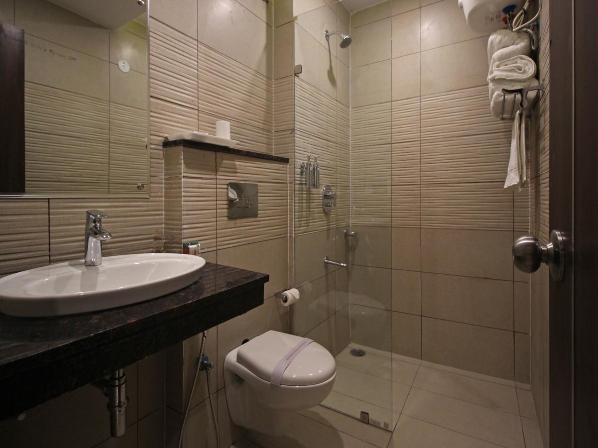 Oyo 8132 Hotel Kukreja Dehradún Kültér fotó