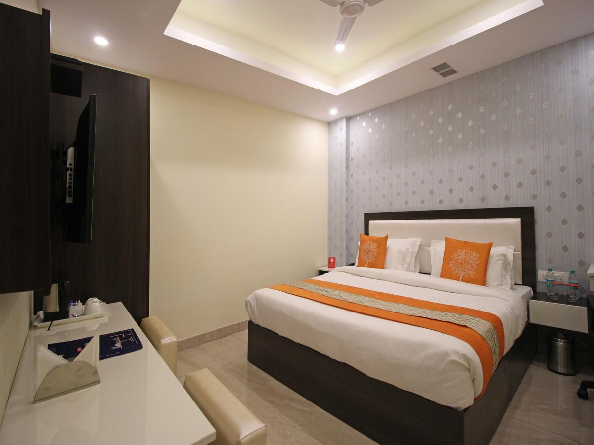 Oyo 8132 Hotel Kukreja Dehradún Kültér fotó