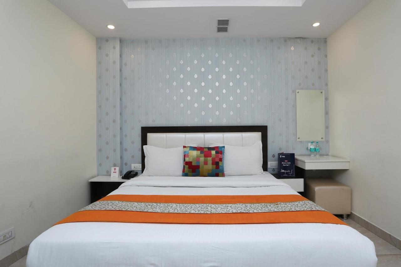 Oyo 8132 Hotel Kukreja Dehradún Kültér fotó