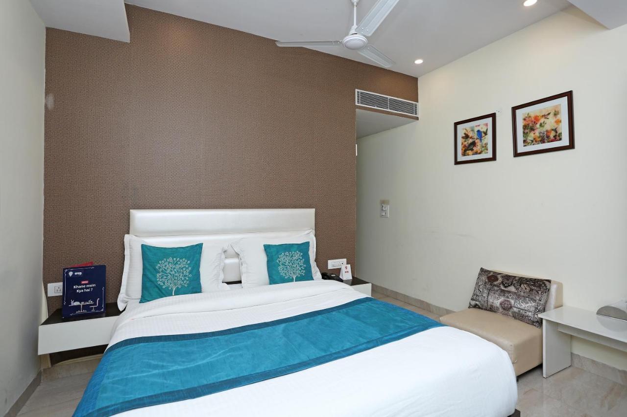 Oyo 8132 Hotel Kukreja Dehradún Kültér fotó